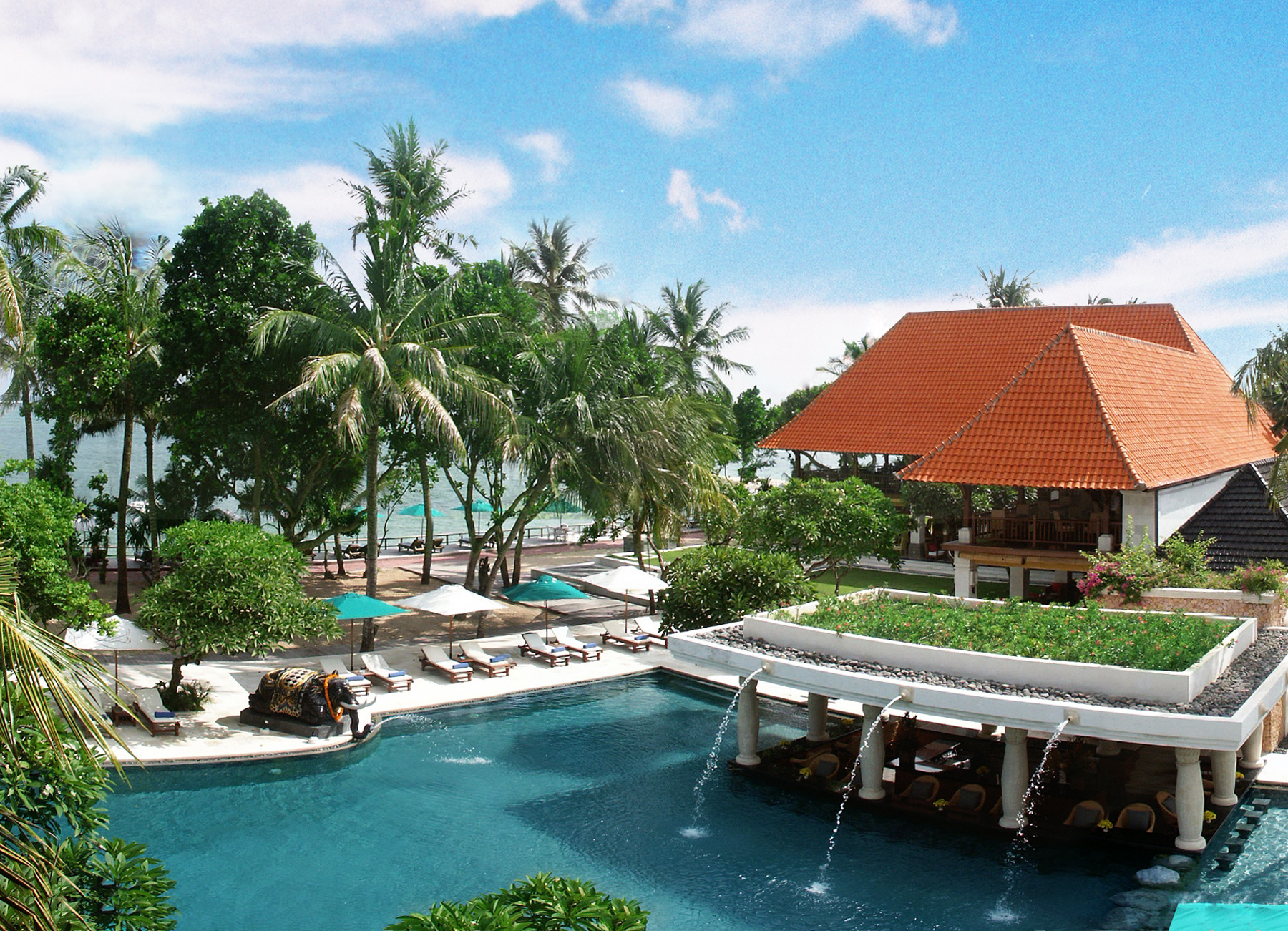 Hotel Puri Santrian - HOTELS - Bali direct via bali-direct.be
